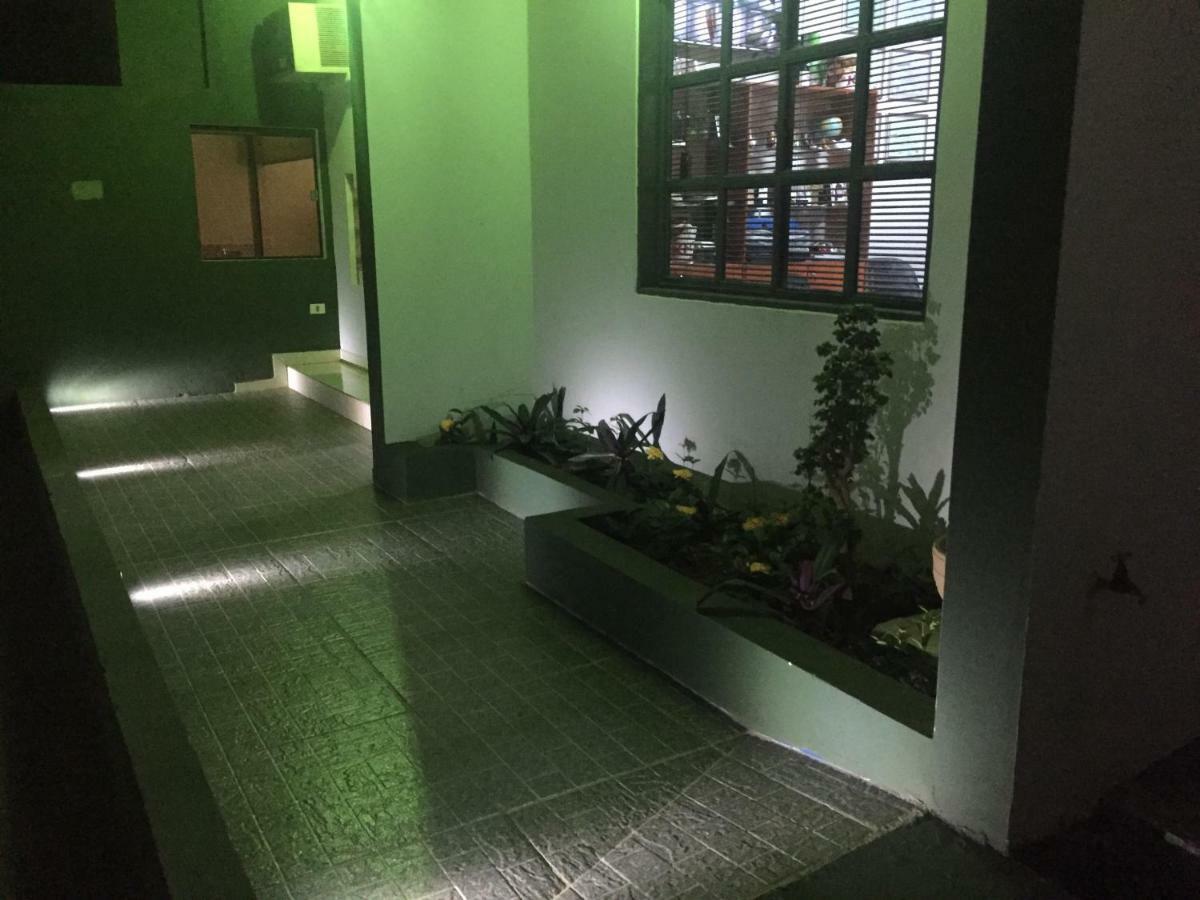 Central Park Cde 埃斯特城 外观 照片